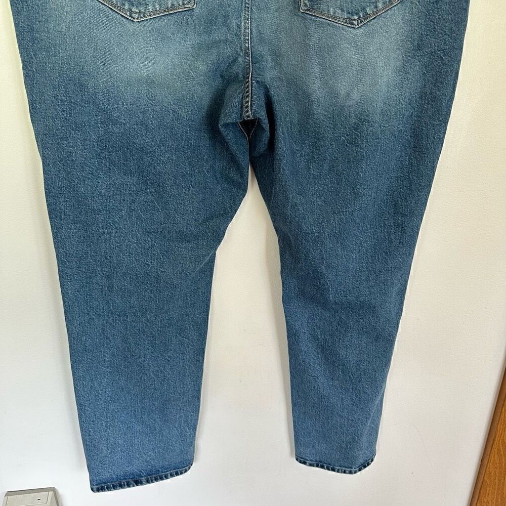 Good American Good Boy Twisted Slit Hem High Rise Indigo Jean - Picture 8 of 8